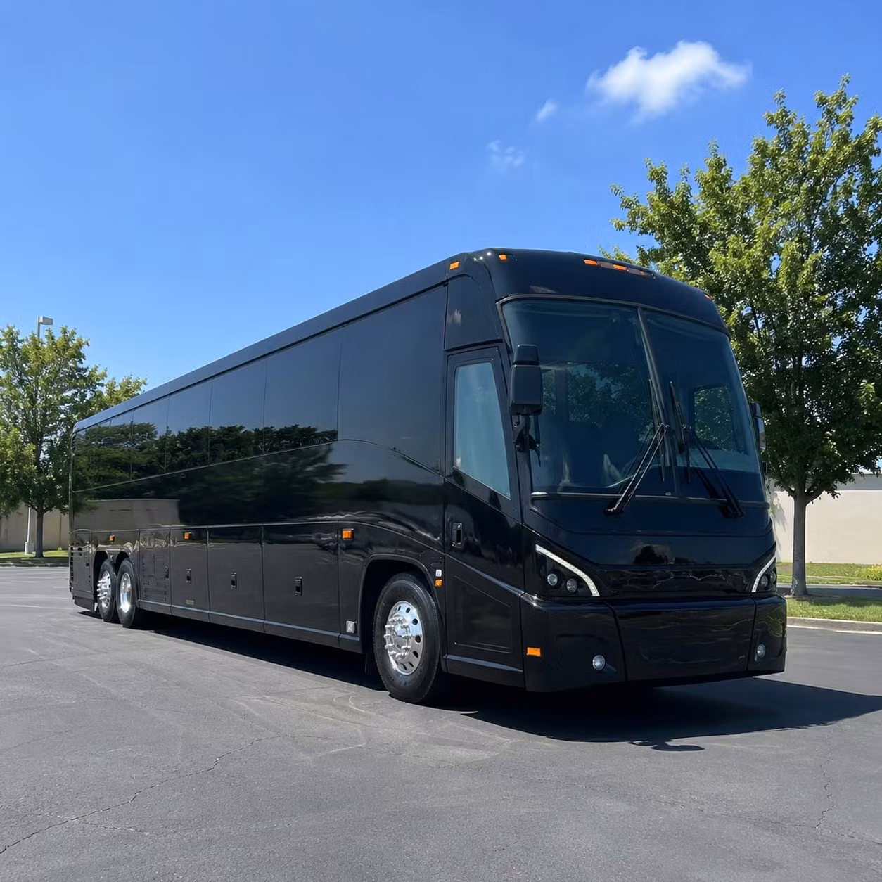 charter buses for bridgeport school groups visiting the discovery museum and planetarium