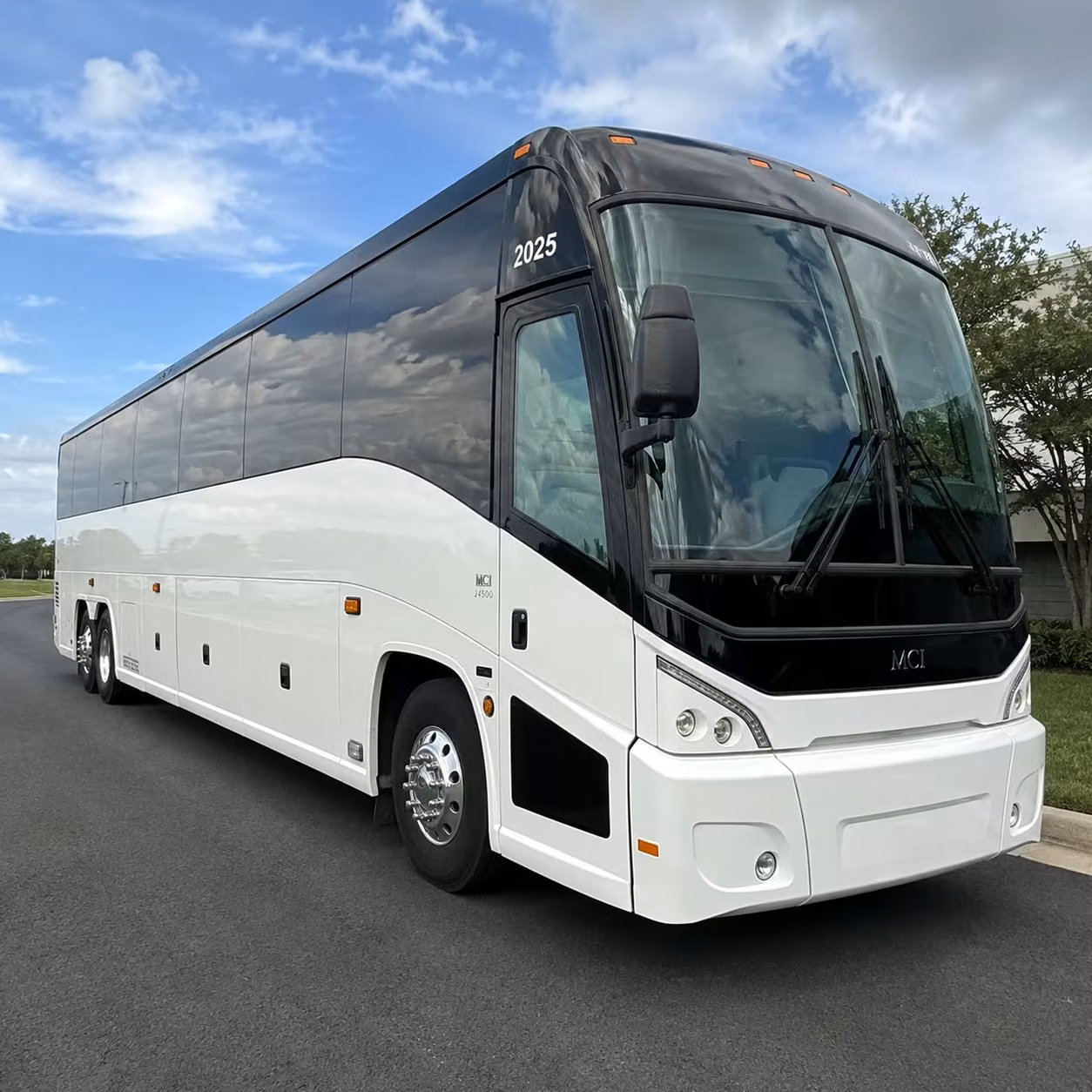 concert bus rentals to hartford healthcare amphitheater in bridgeport